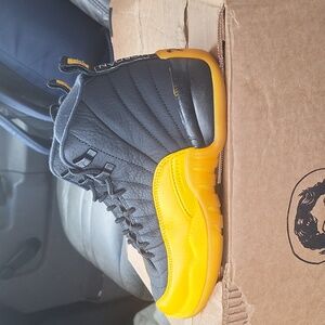 Jordan's retro jump man 5 and half black and yellow